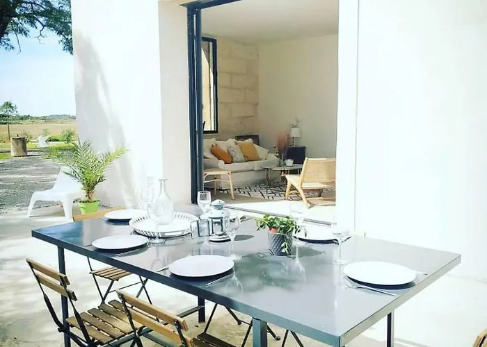 Domaine La Clausade بيت للعطل موجيو
